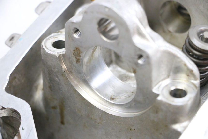 photo de Cylinder head PIAGGIO VESPA LX 125 (2005 - 2010) - État de surface