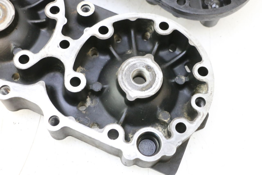 photo de CULASSE YAMAHA WAVE RUNNER GP R 1200 (2000 - 2003) - Focus structure