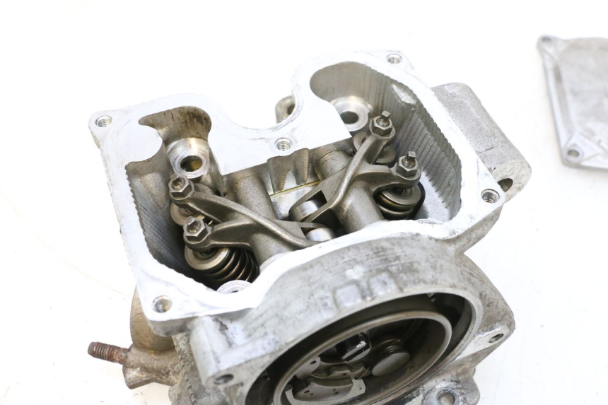 photo de CULASSE YAMAHA X-MAX XMAX 125 (2010 - 2013) - Points de fixation