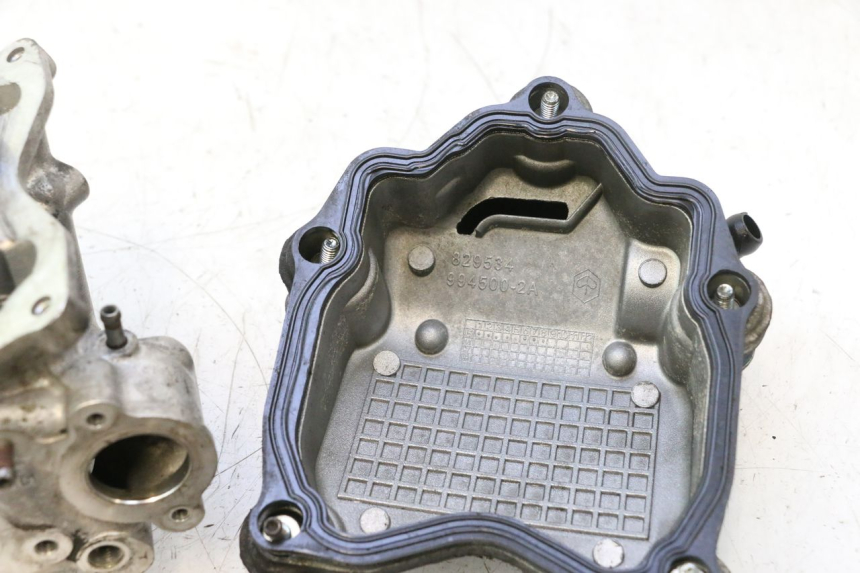 photo de CULASSE PIAGGIO X9 EVOLUTION 125 (2003 - 2007) - Points de fixation