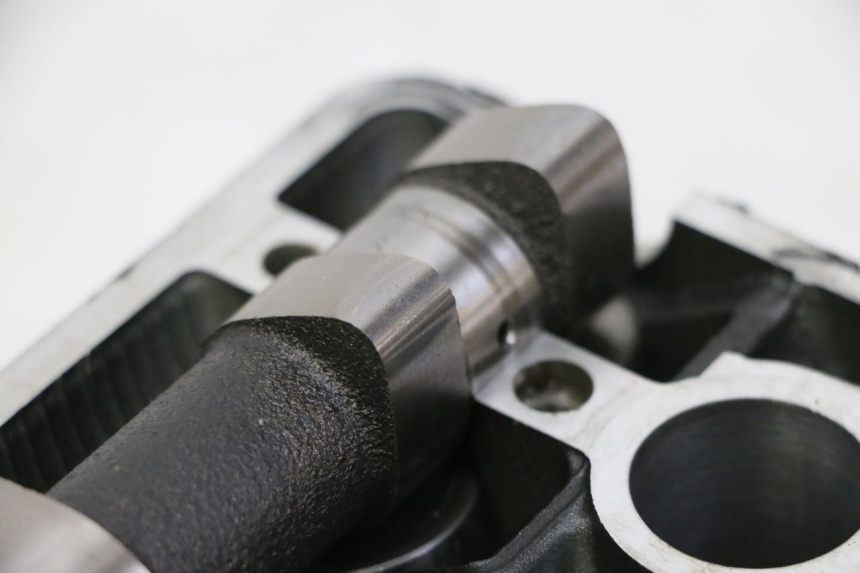 photo de CULASSE YAMAHA XJ6 600 (2008 - 2016)