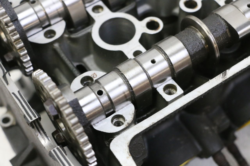 photo de CULASSE YAMAHA XJ6 600 (2008 - 2016)