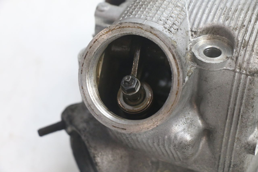 photo de CULASSE YAMAHA YP MAJESTY 125 (1998 - 2001) - Points de fixation