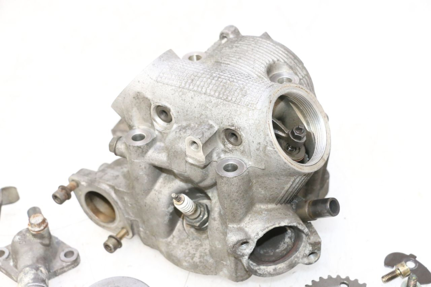 photo de CULASSE YAMAHA YP MAJESTY 125 (2002 - 2006) - Marquages et références