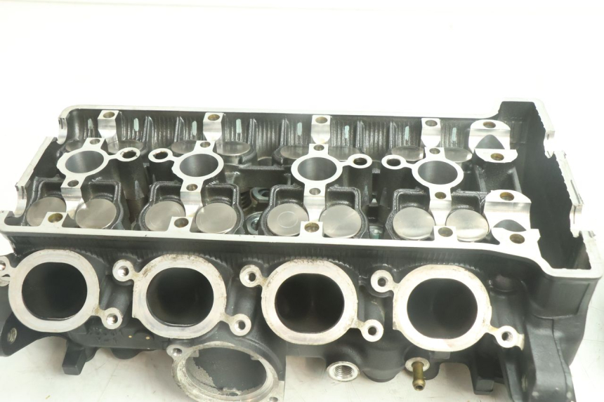 photo de CULASSE YAMAHA YZF R6 600 (2008 - 2009) - Détail de la pièce