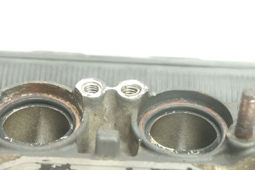 photo de CULASSE YAMAHA YZF R6 600 (2008 - 2009) - Gros plan technique
