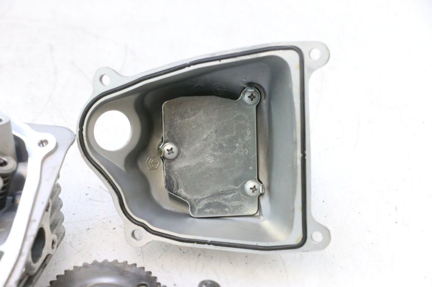 photo de CULASSE PIAGGIO ZIP IGET 4T 50 (2021 - 2023) - Gros plan technique
