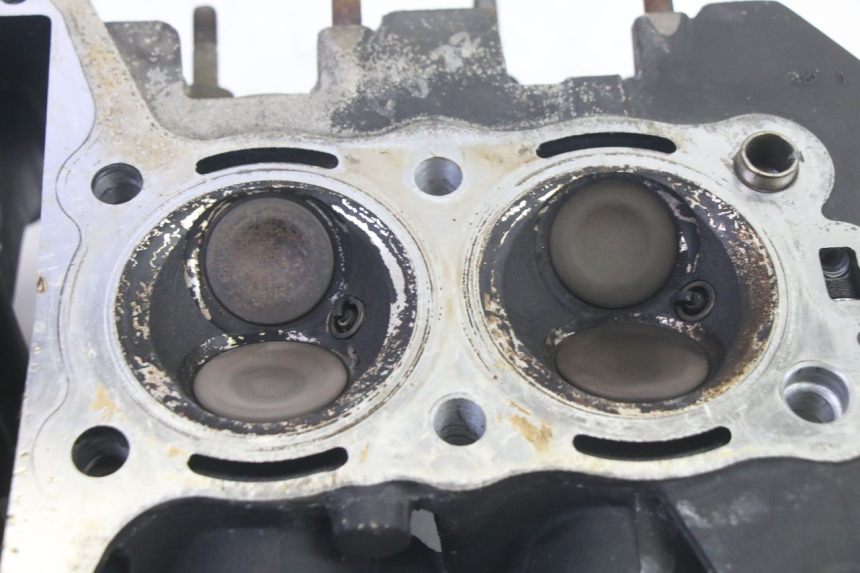 photo de CULASSE KAWASAKI ZR 7 750 (1999 - 2001) - Zoom composants