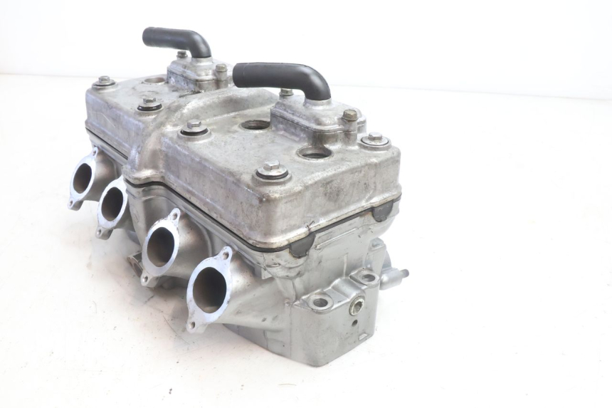 photo de CULASSE KAWASAKI ZZR 600 (1995 - 2004) - Points de fixation