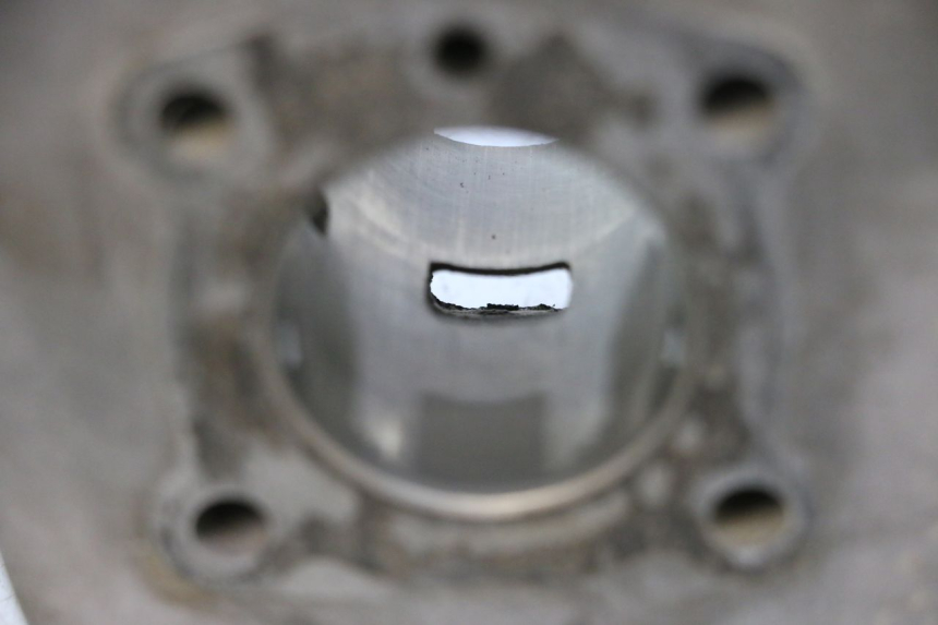 photo de CYLINDRE PEUGEOT 103 SPX CLIP 50 (1989 - 1992) - Points de fixation
