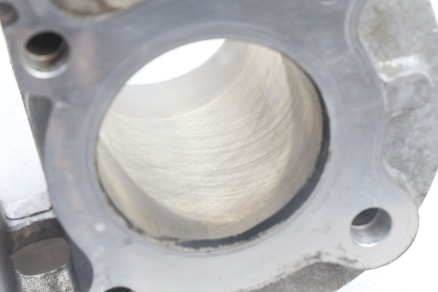 photo de CYLINDRE YAMAHA BW'S BWS 125 (2010 - 2013) - Vue d’ensemble