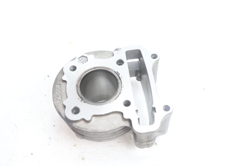 photo de CYLINDRE PEUGEOT KISBEE 4T 50 (2010 - 2017) - Détail de la pièce