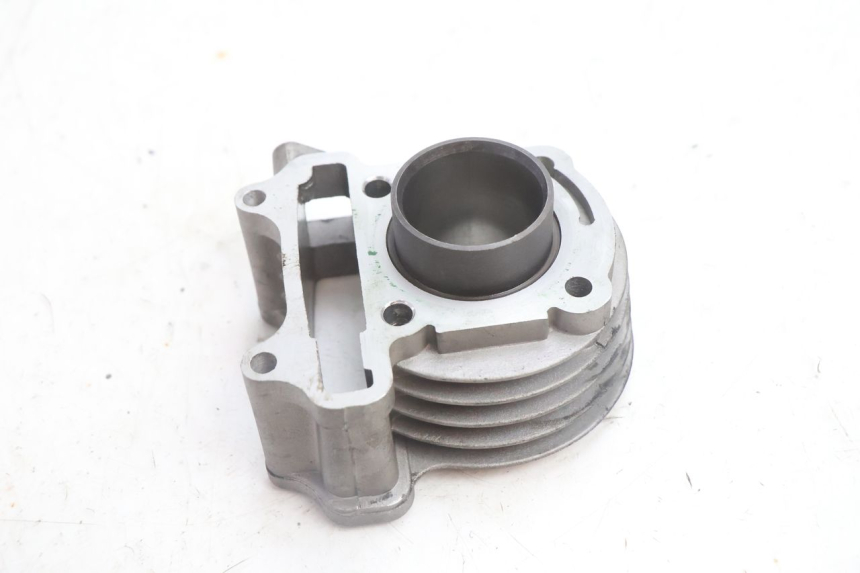 photo de CYLINDRE PEUGEOT KISBEE 4T 50 (2010 - 2017) - Pièce contrôlée