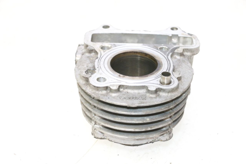 photo de CYLINDRE PISTON KYMCO AGILITY PREMIUM 50 (2007 - 2010) - Vue rapprochée