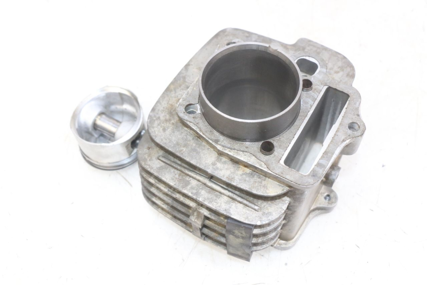 photo de CYLINDRE PISTON APOLLO DIRT BIKE 125 (2010 - 2018)