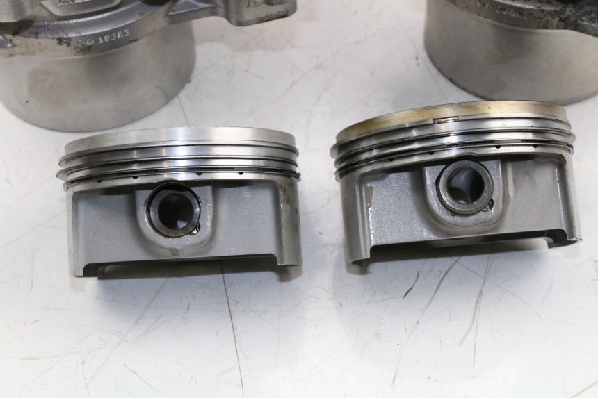 photo de CYLINDRE PISTON APRILIA RSV MILLE 1000 (2000 - 2003)