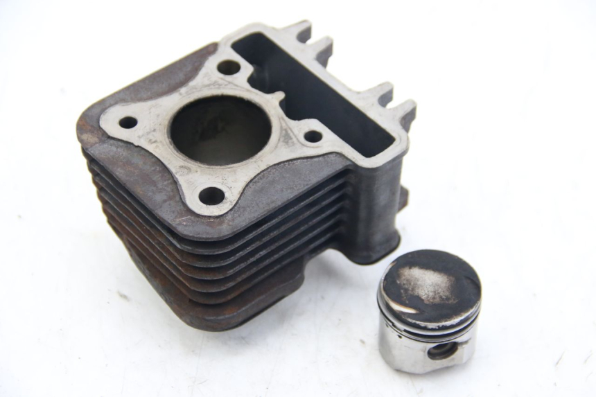 photo de CYLINDRE PISTON APRILIA SCARABEO 4T 50 (2009 - 2017)