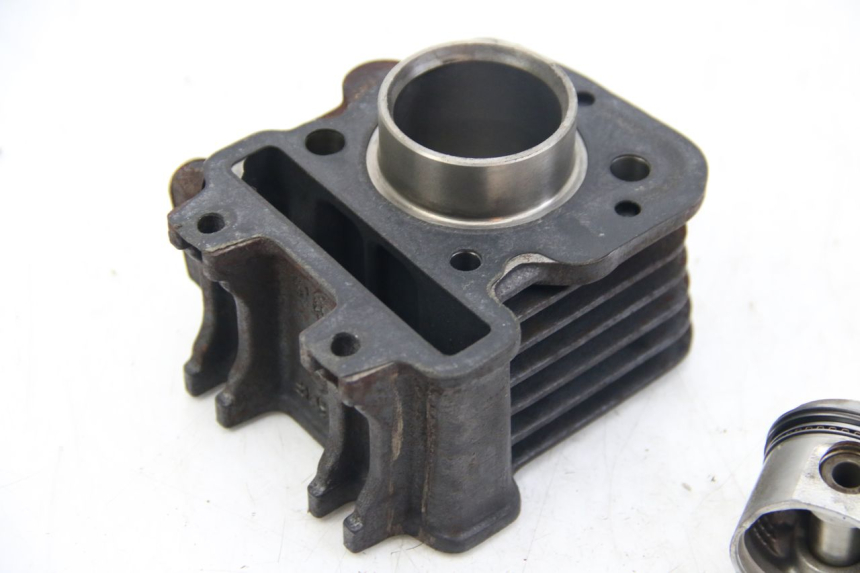 photo de CYLINDRE PISTON APRILIA SCARABEO 4T 50 (2009 - 2017)