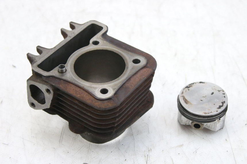 photo de CYLINDRE PISTON APRILIA SCARABEO 100 (2003 - 2012)