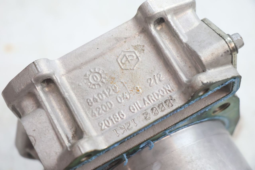 photo de CYLINDRE PISTON ARRIERE GILERA GP 800 (2007 - 2013) - Angle alternatif