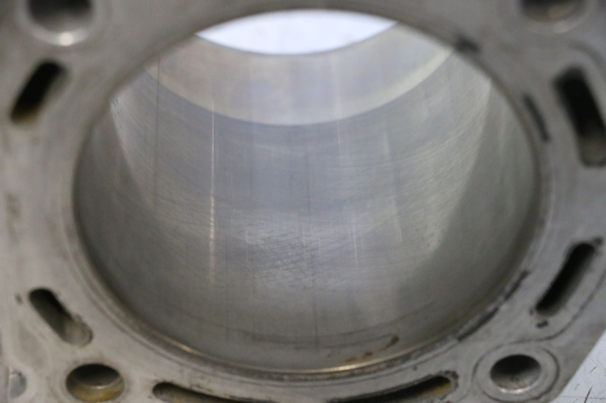 photo de CYLINDRE PISTON AVANT GILERA GP 800 (2007 - 2013) - Vue produit