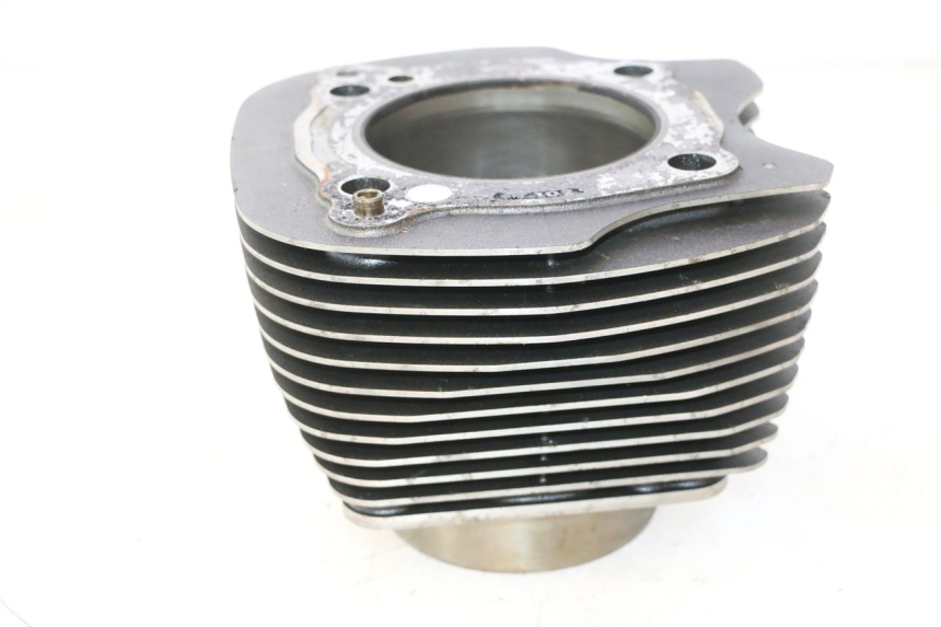 photo de CYLINDRE PISTON AVANT HARLEY DAVIDSON ROAD GLIDE FLTRXSE 1920 (2018 - 2022) - Vue rapprochée