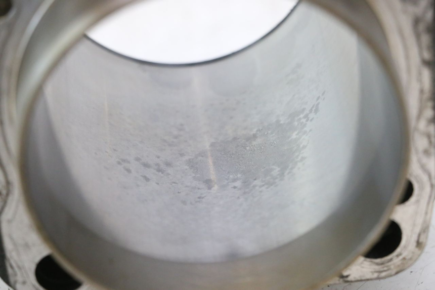 photo de CYLINDRE PISTON AVANT HARLEY DAVIDSON ROAD GLIDE FLTRXSE 1920 (2018 - 2022) - Points de fixation