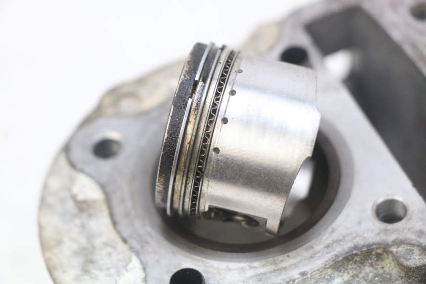 photo de CYLINDRE PISTON BAOTIAN BT 50 QT-12 50 (2007 - 2009)