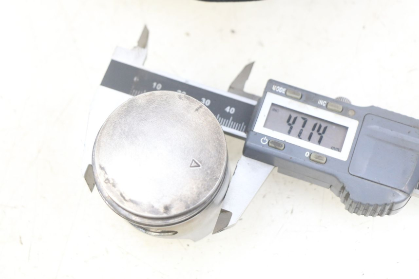 photo de CYLINDRE PISTON MBK BOOSTER SPIRIT 50 (1999 - 2003)