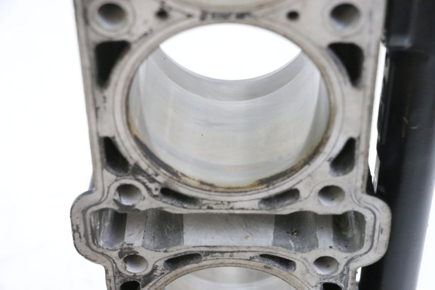 photo de CYLINDRE PISTON MV AGUSTA BRUTALE R WALLY 910 (2008 - 2008) - Détails caractéristiques