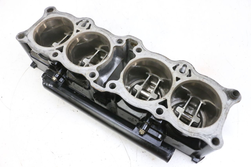 photo de CYLINDRE PISTON MV AGUSTA BRUTALE R WALLY 910 (2008 - 2008) - État de surface