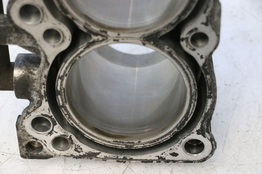 photo de CYLINDRE PISTON SUZUKI BURGMAN EXECUTIVE ABS 650 (2006 - 2012) - Vue d’ensemble