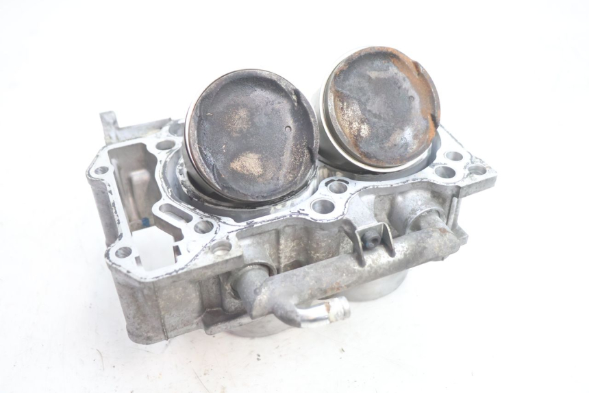 photo de CYLINDRE PISTON SUZUKI BURGMAN EXECUTIVE ABS 650 (2006 - 2012) - Zoom état d’usage