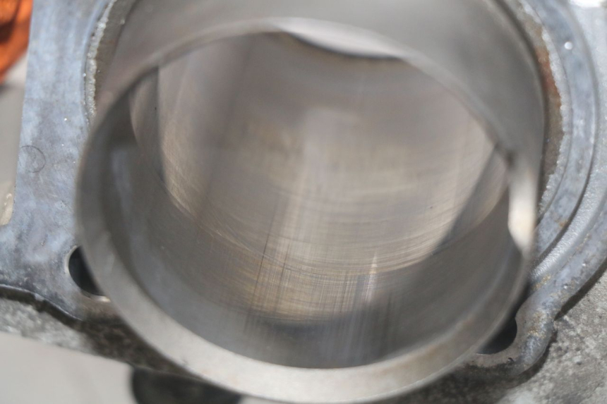 photo de CYLINDRE PISTON DAELIM VJ ROADWIN FI 125 (2008 - 2017)