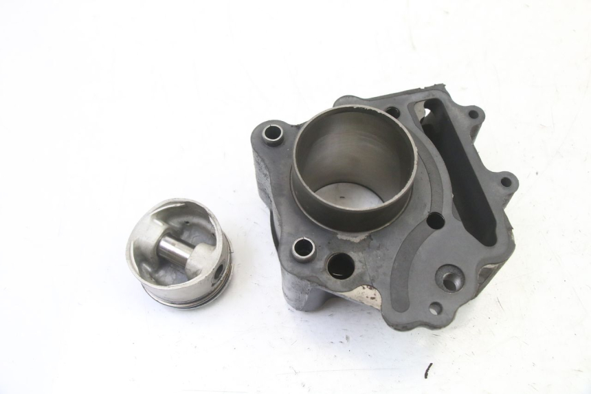 photo de CYLINDRE PISTON PEUGEOT ELYSEO 125 (1999 - 2004)