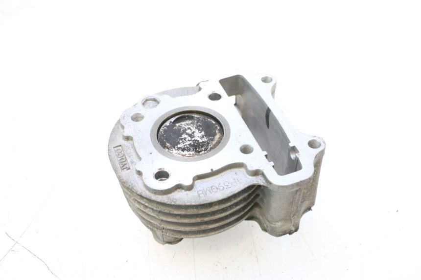 photo de CYLINDRE PISTON JM MOTORS EVOLIS 4T 50 (2018 - 2022) - Zoom état d’usage