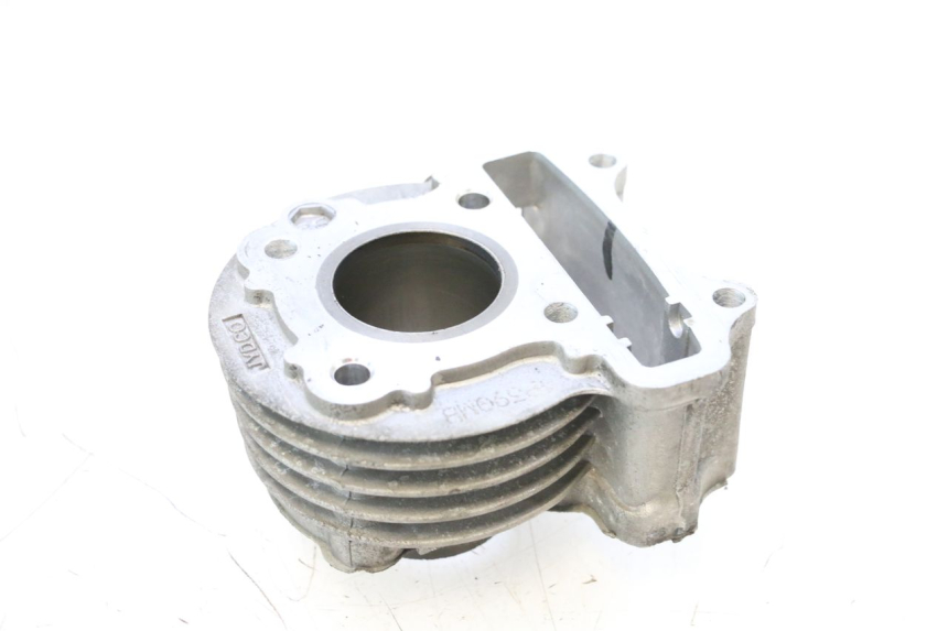 photo de CYLINDRE PISTON JM MOTORS EVOLIS 4T 50 (2018 - 2022) - Gros plan technique