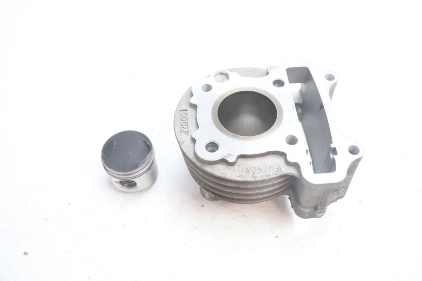 photo de CYLINDRE PISTON JM MOTORS EVOLIS 4T 50 (2018 - 2022) - Zoom état d’usage