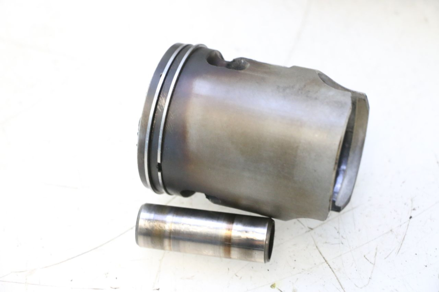 photo de CYLINDRE PISTON HONDA FES PANTHEON 2T 125 (1998 - 2002) - Détail de la pièce