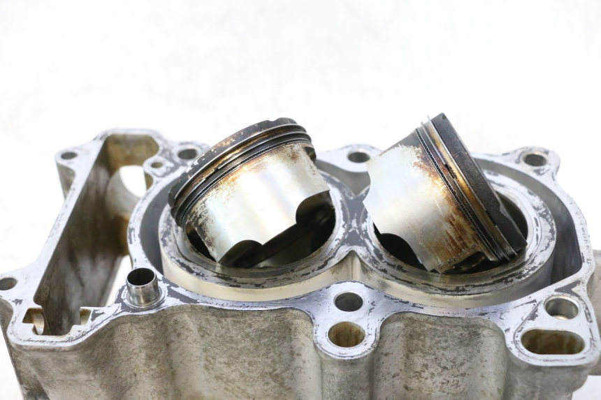 photo de CYLINDRE PISTON HONDA FJS SILVER WING SILVERWING 400 (2005 - 2008) - Angle alternatif