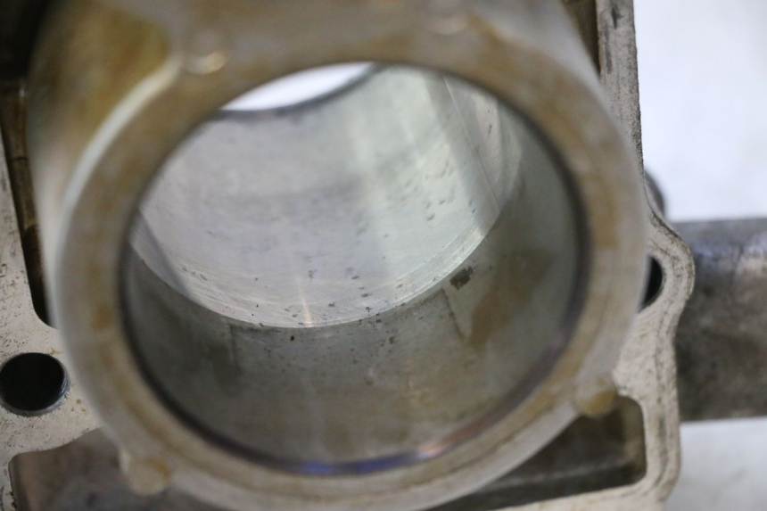 photo de CYLINDRE PISTON HONDA FJS SILVER WING SILVERWING 400 (2005 - 2008) - État de surface