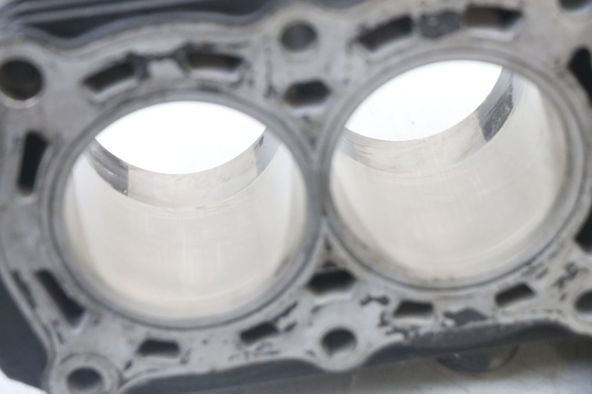 photo de CYLINDRE PISTON YAMAHA FZS FAZER 600 (2001 - 2003) - Inspection visuelle