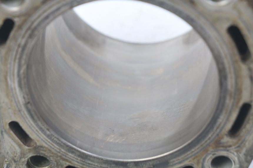 photo de CYLINDRE PISTON PEUGEOT GEOPOLIS 400 (2007 - 2013) - Points de fixation