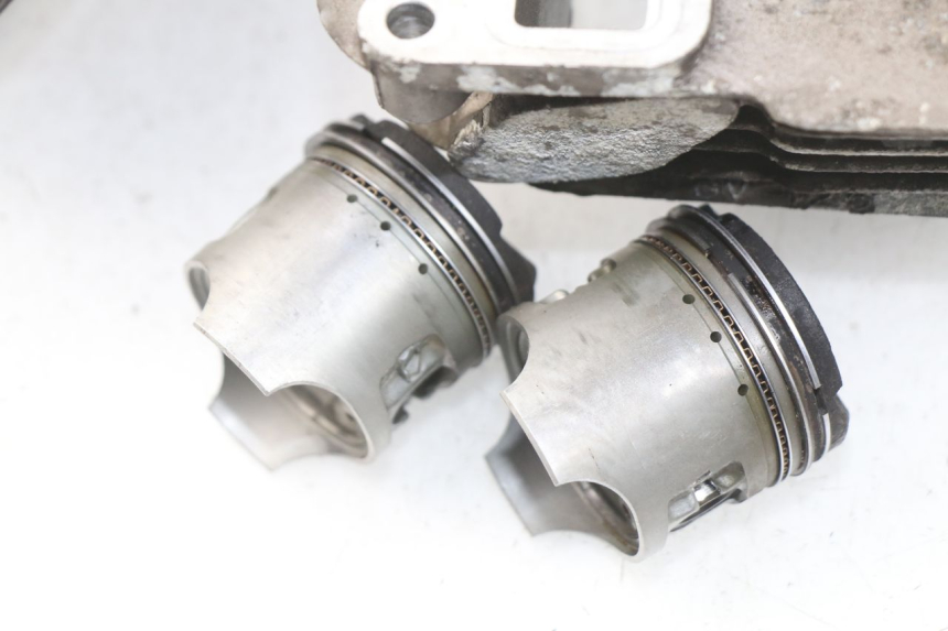 photo de CYLINDRE PISTON HYOSUNG COMET GTR 125 (2007 - 2014)