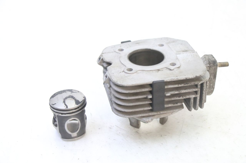 photo de CYLINDRE PISTON PEUGEOT KISBEE 2T 50 (2018 - 2022)