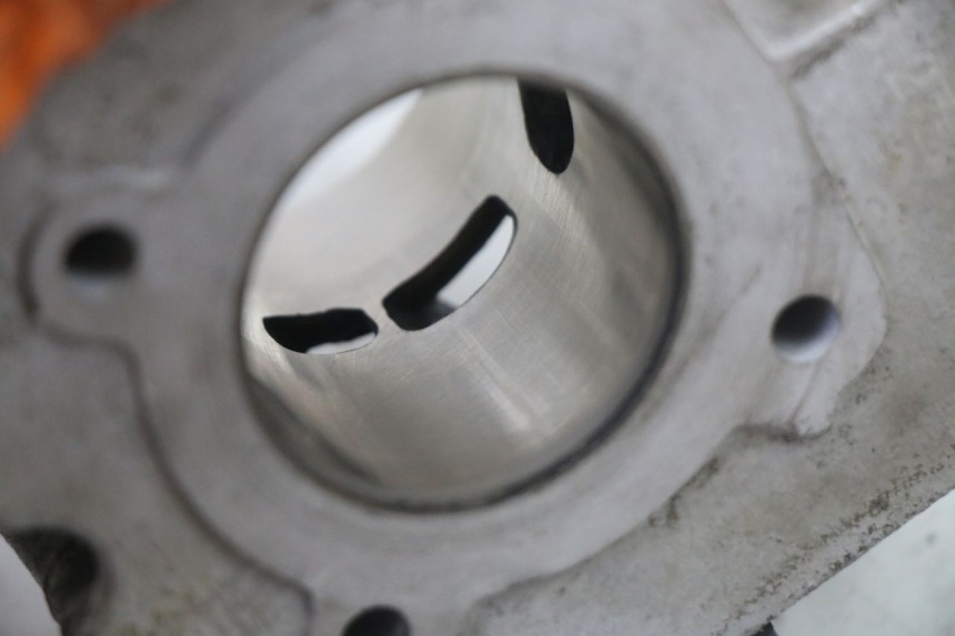 photo de CYLINDRE PISTON PEUGEOT KISBEE 2T 50 (2018 - 2022)
