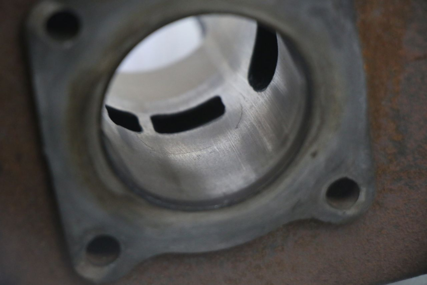 photo de CYLINDRE PISTON PEUGEOT KISBEE 2T 50 (2010 - 2017)