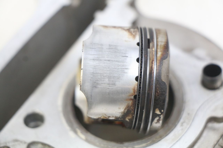 photo de CYLINDRE PISTON PEUGEOT KISBEE 4T 50 (2018 - 2022)