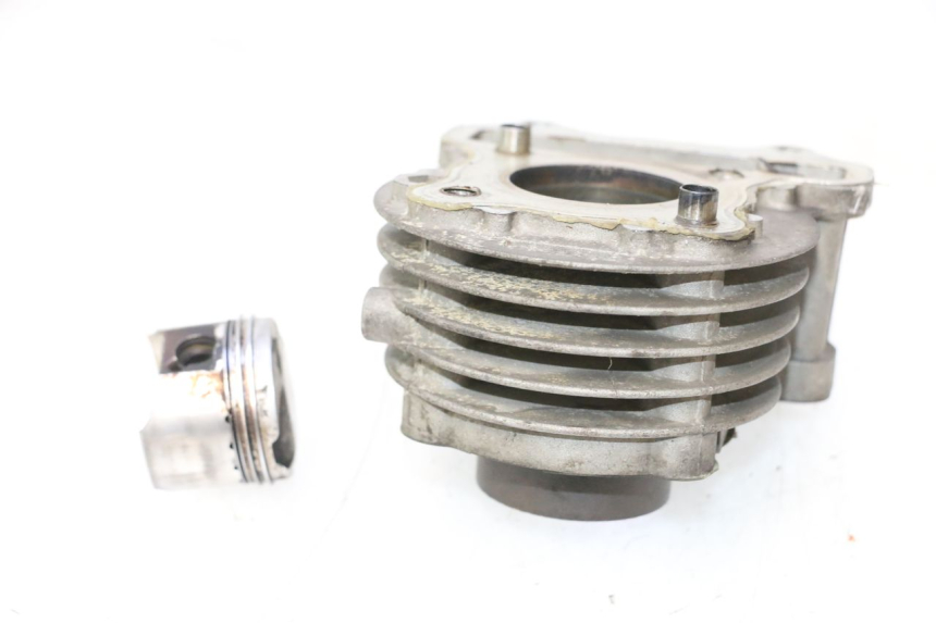 photo de CYLINDRE PISTON PEUGEOT KISBEE 4T 50 (2010 - 2017) - Vue produit