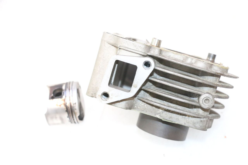 photo de CYLINDRE PISTON PEUGEOT KISBEE 4T 50 (2010 - 2017) - Détails caractéristiques